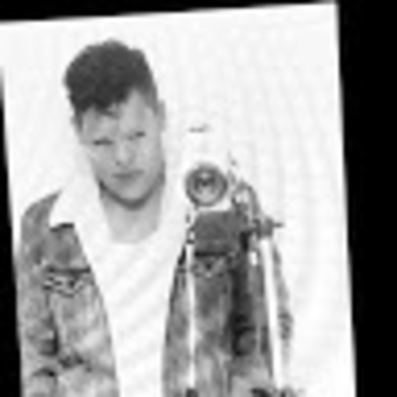 Meet your Posher, Edward - Picture 1 of 1